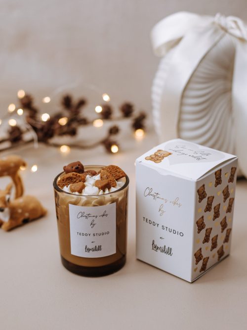 Christmas Vibes lõhnaküünal, Teddy Studio × Lumilill